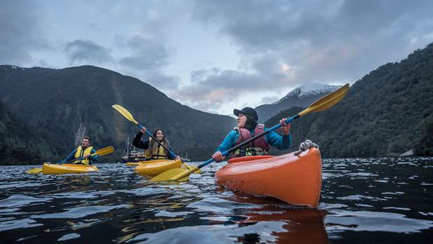 Kayaking on Doubtful Sound 